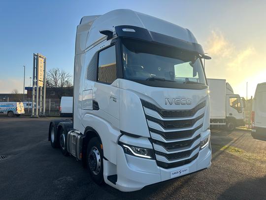 Iveco S-WAY Photo