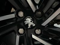 PEUGEOT 2008 Photo 30