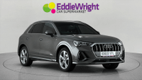 Audi Q3 Photo 0