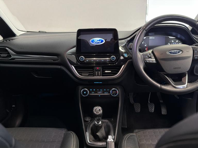 FORD Fiesta Photo bsapi-009a78b932fccc1fbf47bb5fa232744d02f4dfba.jpg