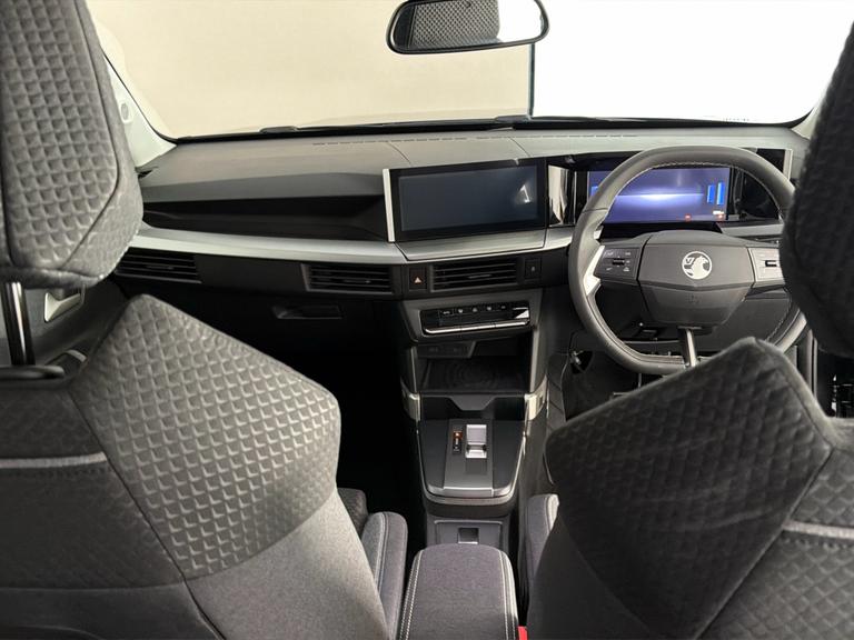 Vauxhall FRONTERA Photo bsapi-00d5d04b43496a248a20e5b835aff63aea4aa846.jpg