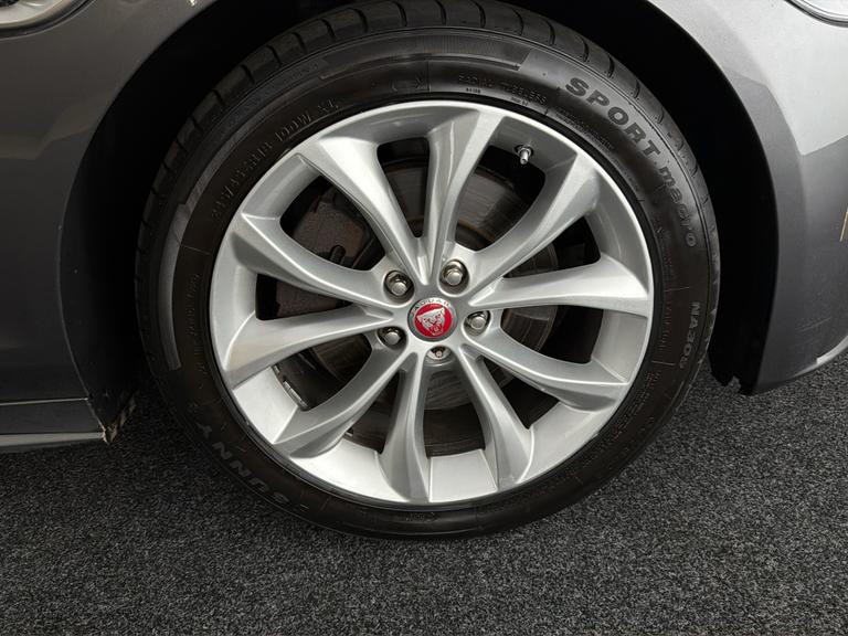 Jaguar Xf Photo bsapi-01a1f17864f64ad098eab804b28acde52d808737.jpg