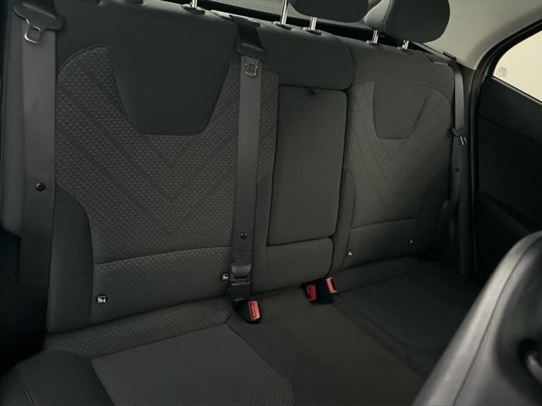 KIA Niro Photo bsapi-01d7f2d5c3233c3533870196db26525d7c8f0076.jpg