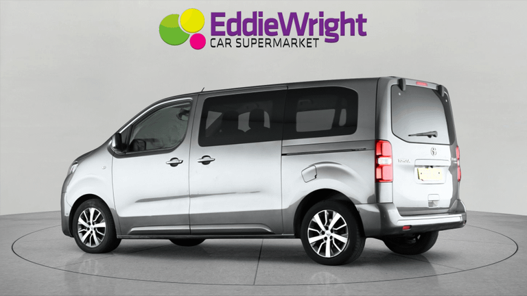 TOYOTA Proace Verso Photo bsapi-0205075e14a708a3205fea21a6a5e7556c512f67.jpg
