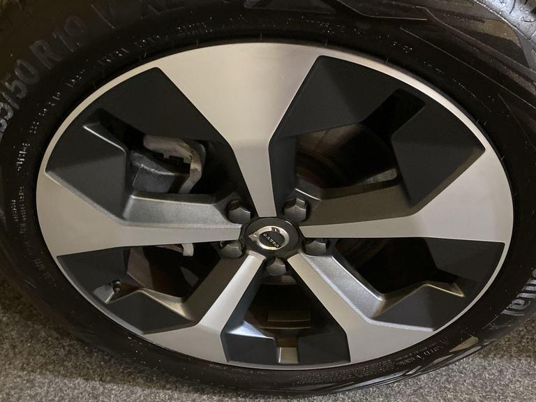VOLVO XC40 Photo bsapi-022793ffbe013ff8bb872674cea35bbd470d67e8.jpg