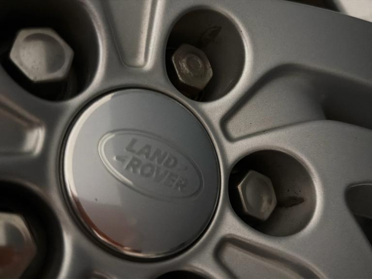 Land Rover RANGE ROVER EVOQUE Photo bsapi-0270557102a96043dedd45857b11de3653c12b6e.jpg