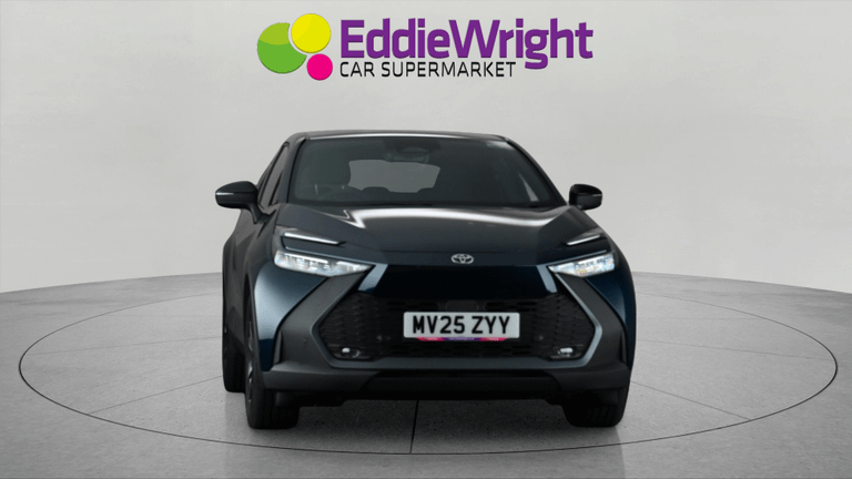 Toyota C-HR Photo bsapi-02938e969e4da7324937b123af989320a2581b69.jpg