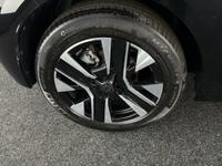 PEUGEOT 208 Photo 27
