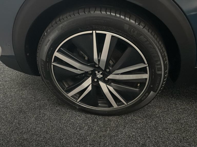 PEUGEOT 5008 Photo bsapi-0317d9160ef0859b650eba44b14209f88019b4f0.jpg