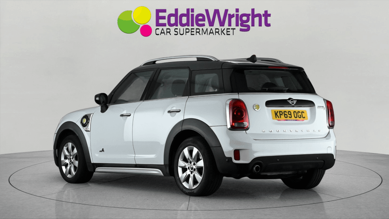 MINI Countryman Photo bsapi-033cb24d77e94fc9eb14db156b7570a8d8acc13b.jpg
