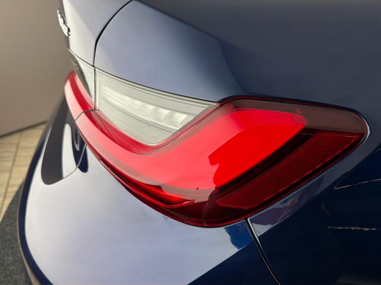 BMW 3 Series Photo bsapi-035a5cf06de7e46aa7f9a434f1ec5828cf593658.jpg