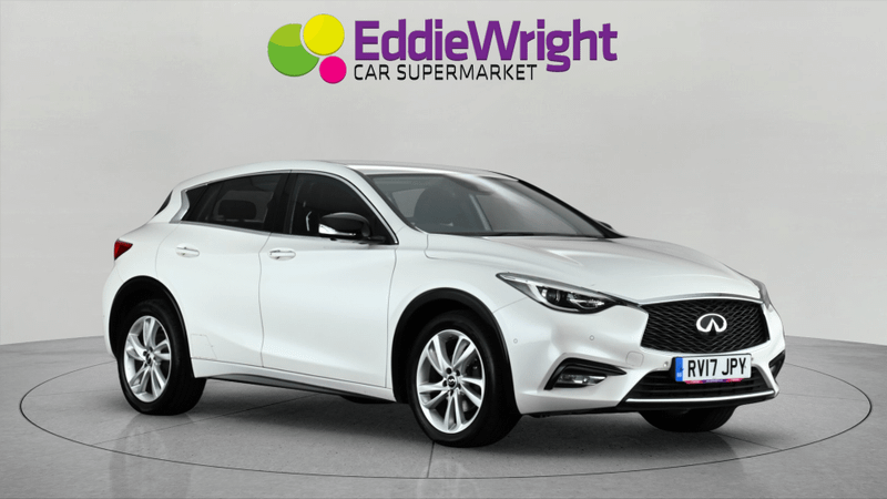 Infiniti Q30