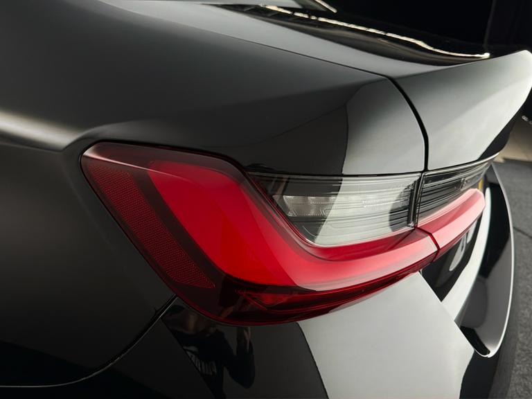 BMW 3 Series Photo bsapi-0562033ac0562b53beaa42b00345c9cdbb7b4d5f.jpg