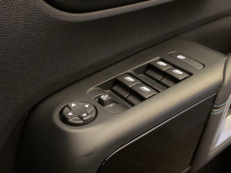 CITROEN C5 AIRCROSS Photo bsapi-057596b86f98558849a9f401701e4b2b22f90682.jpg