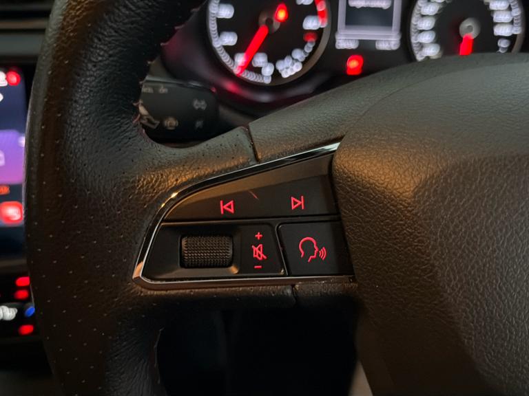 SEAT Ibiza Photo bsapi-063779271fcbfbc1162916824c8e41db727136bb.jpg
