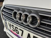 AUDI A4 Photo 21