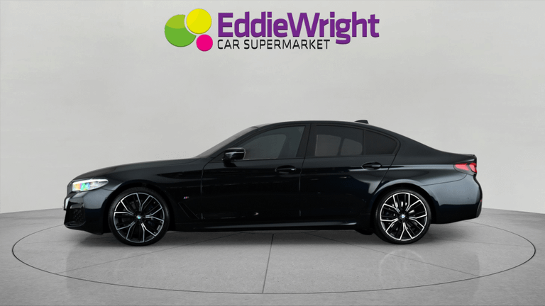 BMW 5 Series Photo bsapi-0767922d820f4392b066443120eb70ab8bc3b076.jpg