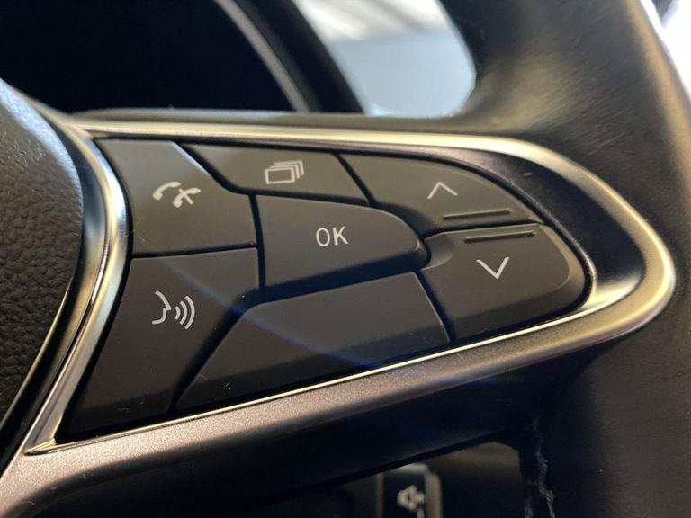 RENAULT Captur Photo bsapi-07a70a140ebd34536271c1414f5791a741ddb600.jpg