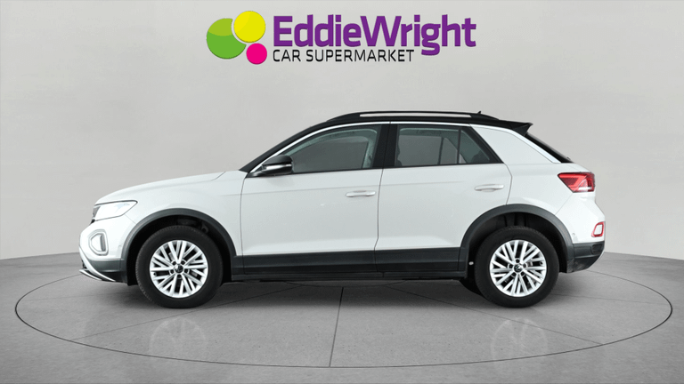 VOLKSWAGEN T-Roc Photo bsapi-07ed434541459944091369950b9ead0f520b1514.jpg