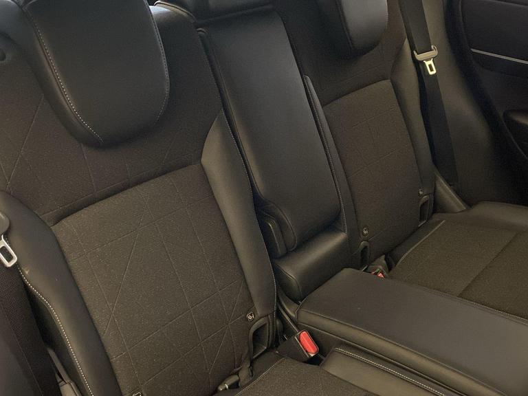 Honda HR-V Photo bsapi-083109bcbc96877c298a739e86c279af99680bef.jpg
