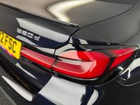 BMW 5 Series Photo 23