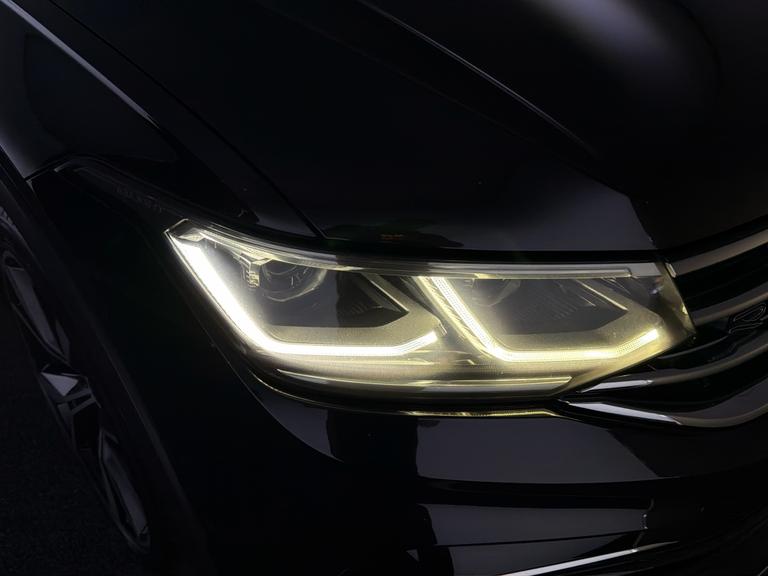 Volkswagen Tiguan Photo bsapi-0afe3e0b32ccfd8ddd766542aea697f31e40cc1a.jpg