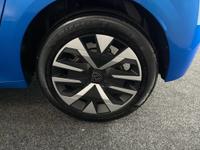 PEUGEOT 208 Photo 27