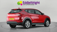 HYUNDAI TUCSON Photo 6