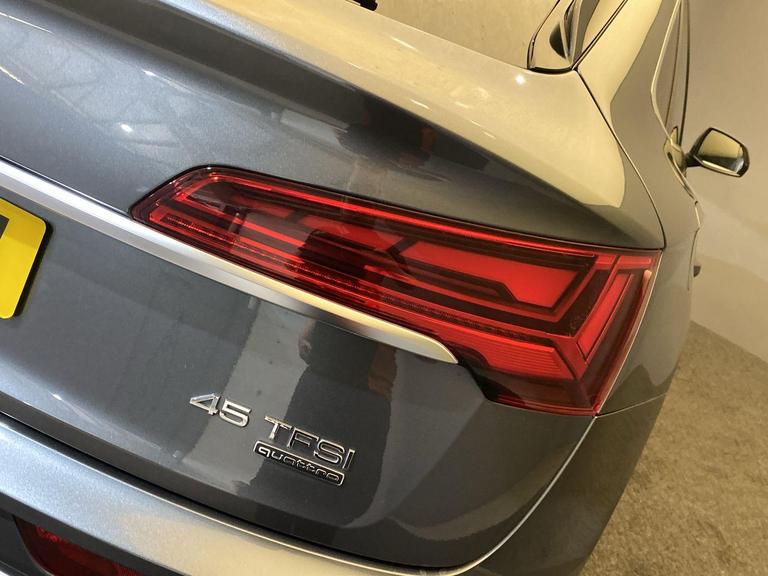 Audi Q5 Photo bsapi-0c0cf26693566b8d8bbf3383a0c4254dd509fb46.jpg