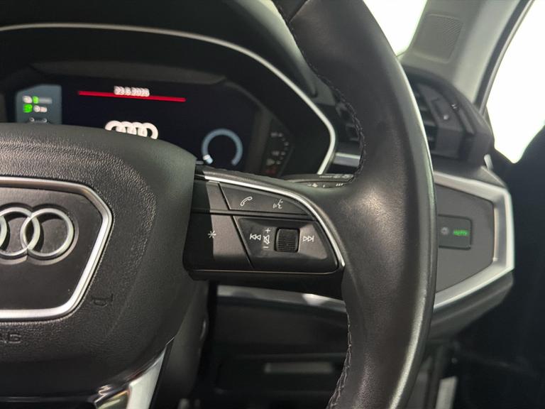 Audi Q3 Photo bsapi-0c42b7fc1ffb729bc157ab3fb58ae8f40c7d05c6.jpg
