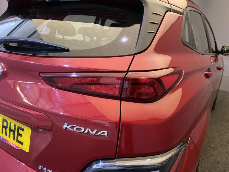 HYUNDAI KONA Photo bsapi-0c7b2a96eb6b348774b67b065c2fae0d63e57e23.jpg