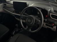 Suzuki Swift Photo 9