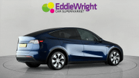 TESLA MODEL Y Photo 5