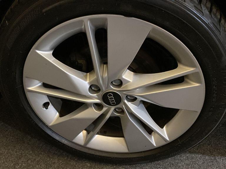 Audi Q2 Photo bsapi-0d53926942e3d4ba8084134f0f2e25db3a6fcc06.jpg