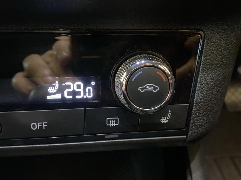 ŠKODA KAMIQ Photo bsapi-0db7079fd1a8cb39901da082db11db366b06f676.jpg