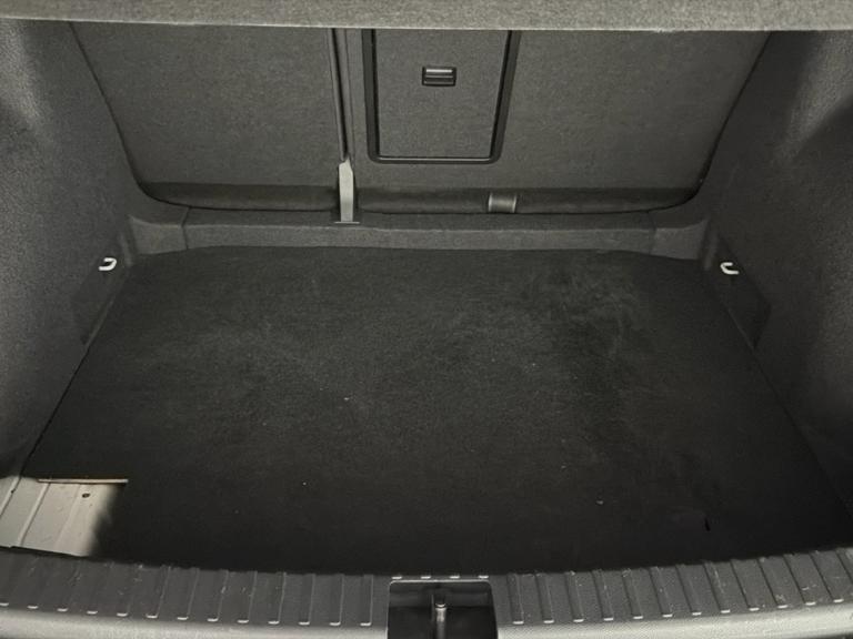 SEAT ATECA Photo bsapi-0dc9e8bf13c44025d213fbe956fe470f971ac74c.jpg