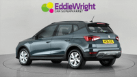 SEAT ARONA Photo 4