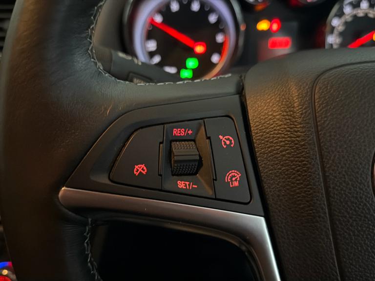 VAUXHALL Mokka Photo bsapi-0e7ef50e85f18ad991fd38bf028c734deca671cf.jpg