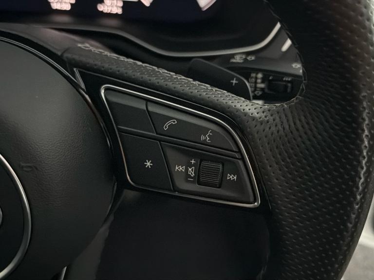 Audi A4 Photo bsapi-0efff7f64509178395086da66a89337a1c2c555d.jpg