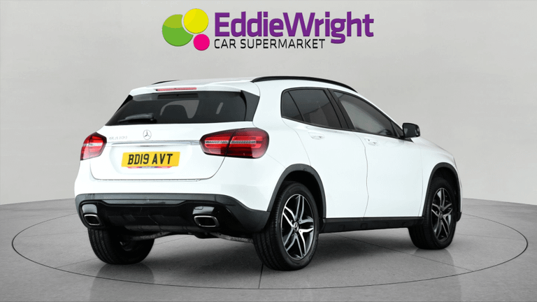 Mercedes-Benz Gla Photo bsapi-0f6f4dcad5e68e6a31642bdd0a3719bdd95aeff6.jpg