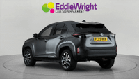 Toyota YARIS CROSS Photo 1