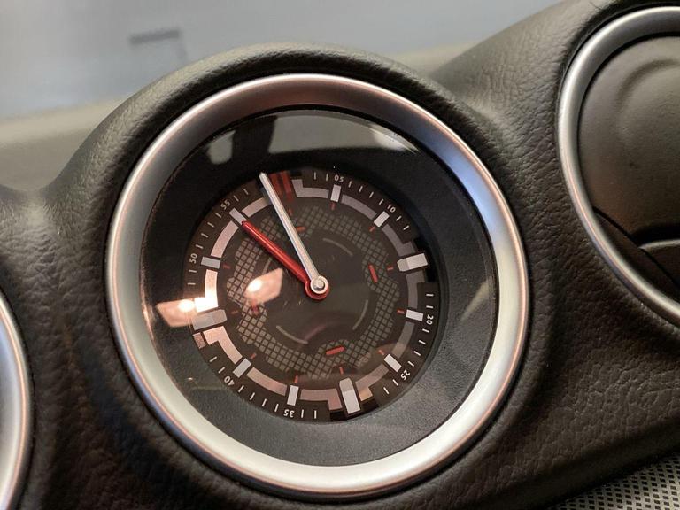 SUZUKI VITARA Photo bsapi-11133611f5e58ea1947534e9907e64c59d2909c6.jpg