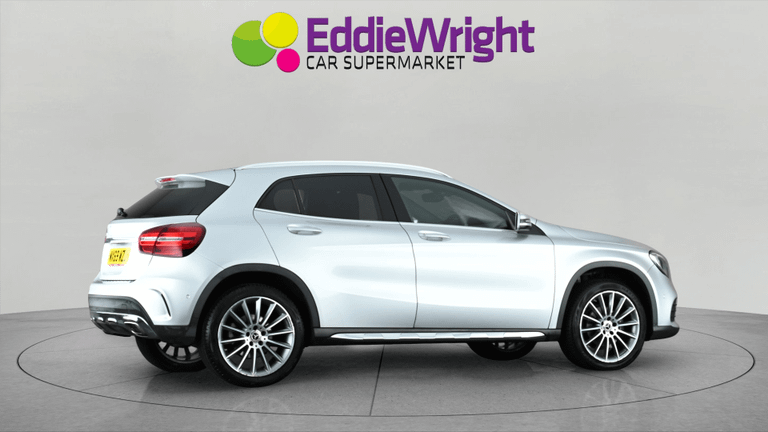 MERCEDES-BENZ Gla Photo bsapi-1152785eae7bcf564064e3bd030c1a55c24e155d.jpg