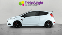 Ford Fiesta Photo 3