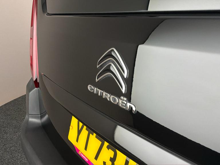 Citroen Berlingo Photo bsapi-1243d48b37ece5cbca8af1d7611cd65ef9e78841.jpg