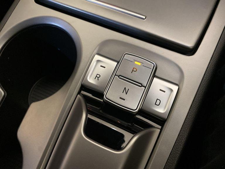 HYUNDAI KONA Photo bsapi-128a9a7276bc6c20643aa59d414023270cea2871.jpg