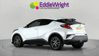 TOYOTA C-Hr Photo 4