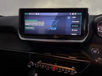 PEUGEOT 208 Photo 34