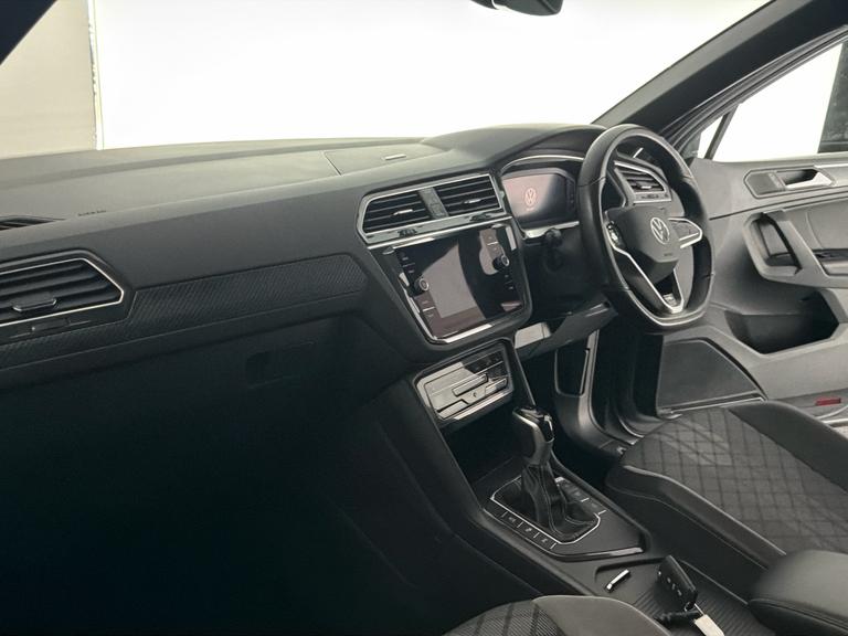Volkswagen TIGUAN Photo bsapi-130070948122d4ef70e30f37f1bd15adf310c438.jpg
