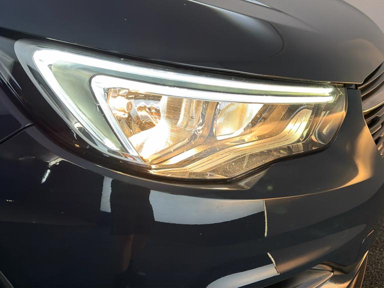 VAUXHALL Grandland X Photo bsapi-13c7cdcc8e3b65b76f98a5689759bc7c7d7d010f.jpg